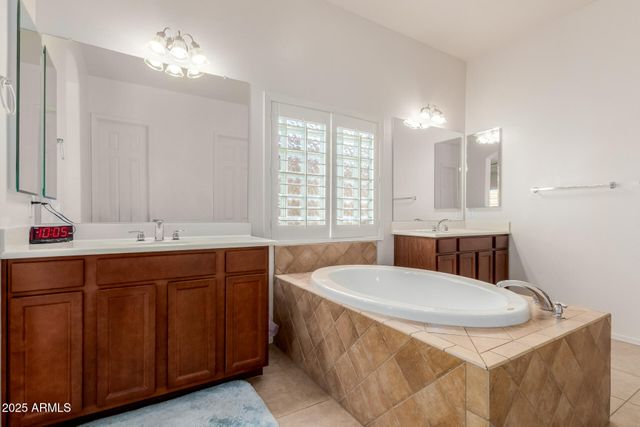 3136 E CASTANETS Drive, Gilbert, AZ 85298