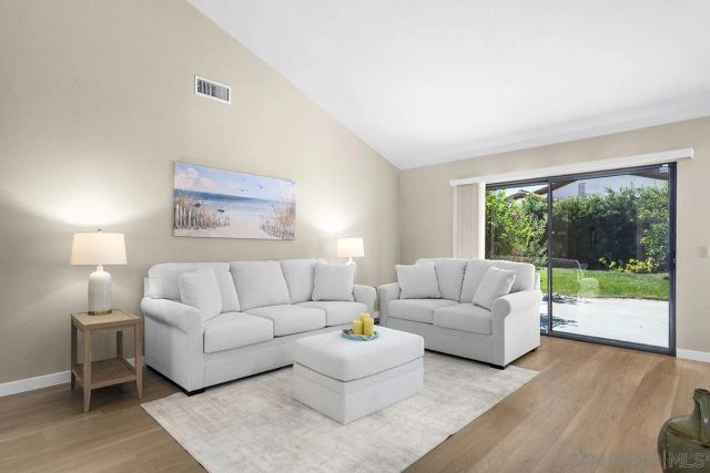 11821 Calle Parral, San Diego, CA 92128