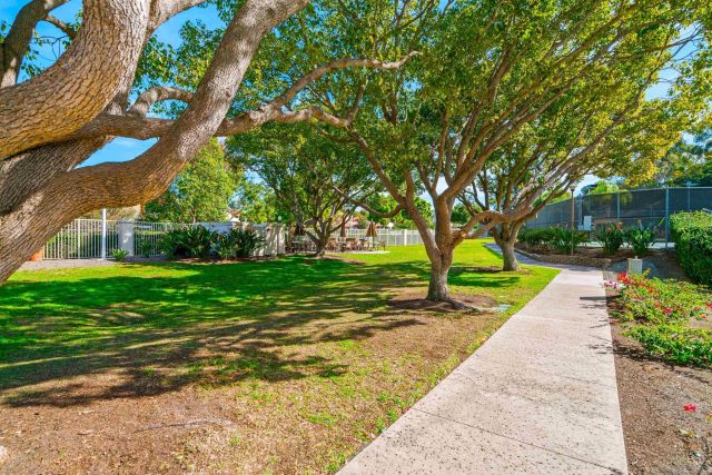 11821 Calle Parral, San Diego, CA 92128