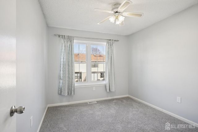 204 Hampshire Court, Piscataway, NJ 08854