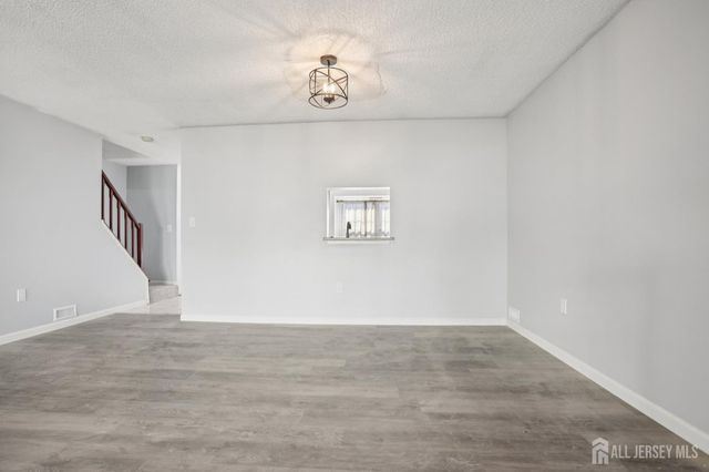 204 Hampshire Court, Piscataway, NJ 08854