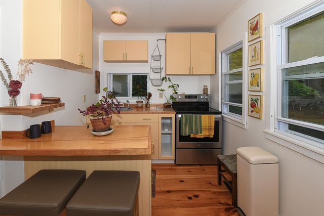2160 Village Road, Madison, NH 03849