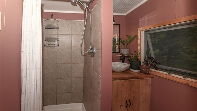 2160 Village Road, Madison, NH 03849