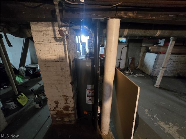 3674 E 52nd Street, Cleveland, OH 44105