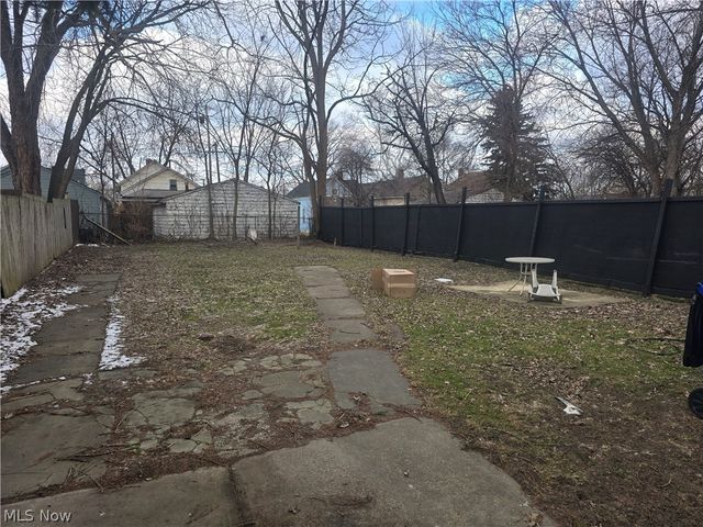 3674 E 52nd Street, Cleveland, OH 44105