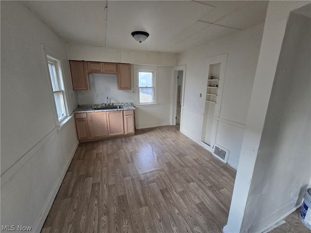 3674 E 52nd Street, Cleveland, OH 44105