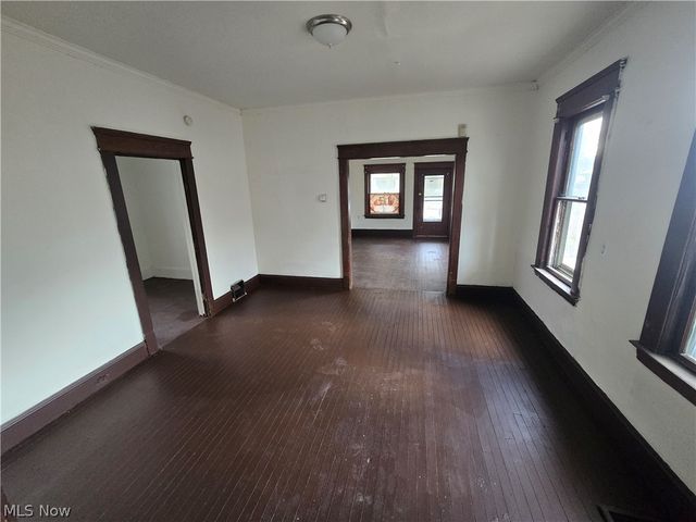 3674 E 52nd Street, Cleveland, OH 44105