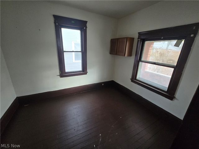 3674 E 52nd Street, Cleveland, OH 44105