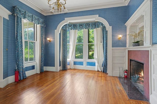 613 Pleasant St, Belmont, MA 02478