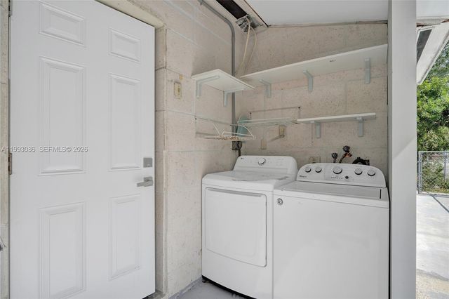 4326 NW 4th St, Miami, FL 33126