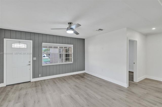 4326 NW 4th St, Miami, FL 33126