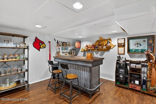 3250 Lexington Rd, Louisville, KY 40206