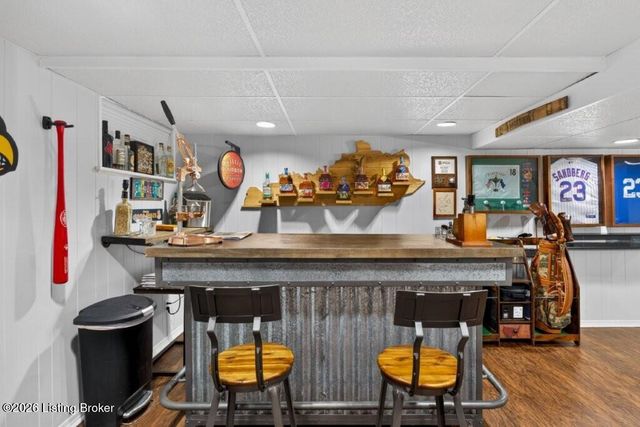3250 Lexington Rd, Louisville, KY 40206