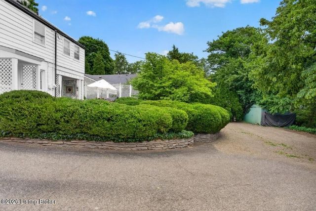 3250 Lexington Rd, Louisville, KY 40206