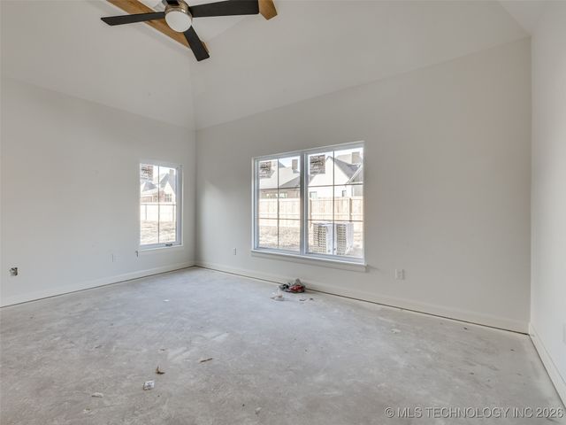 2839 E 142nd Street S, Bixby, OK 74008