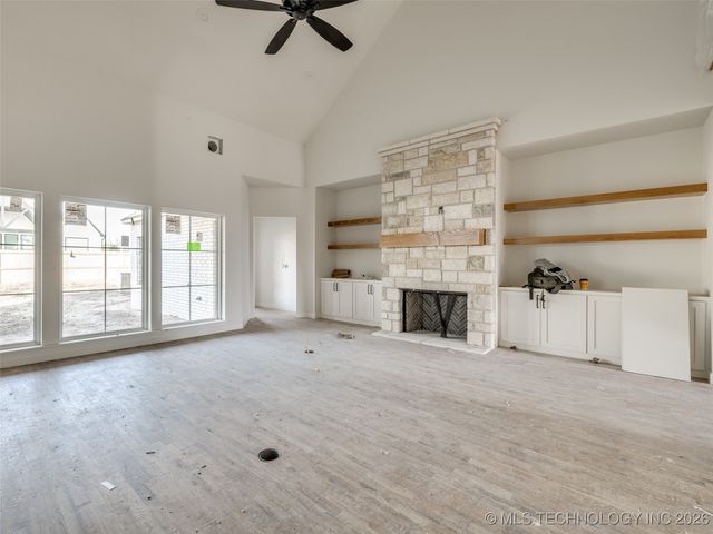 2839 E 142nd Street S, Bixby, OK 74008