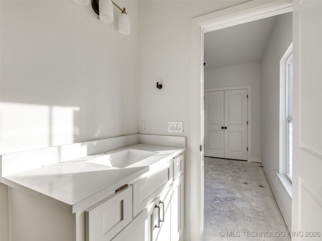 2839 E 142nd Street S, Bixby, OK 74008