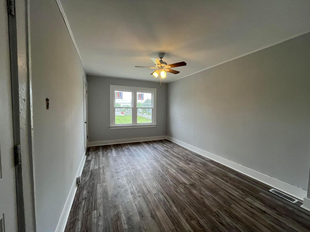 1287 Sullivant Avenue, 3, Columbus, OH 43223