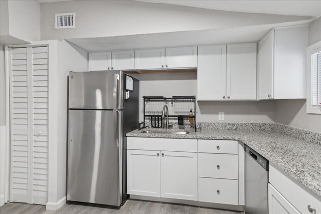 1360 Decker Road, Walled Lake, MI 48390