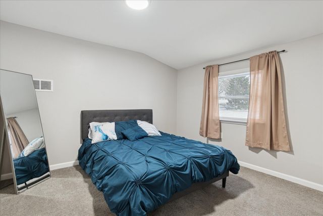 1360 Decker Road, Walled Lake, MI 48390