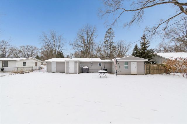 1360 Decker Road, Walled Lake, MI 48390