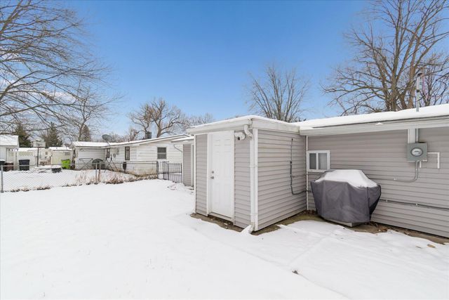 1360 Decker Road, Walled Lake, MI 48390