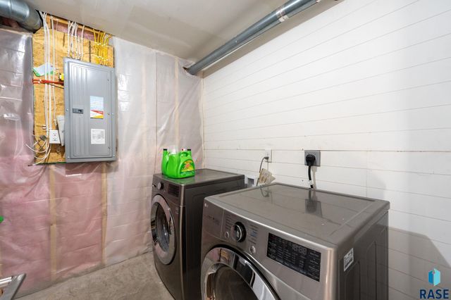 4024 S Sparta Ave Avenue, Sioux Falls, SD 57110