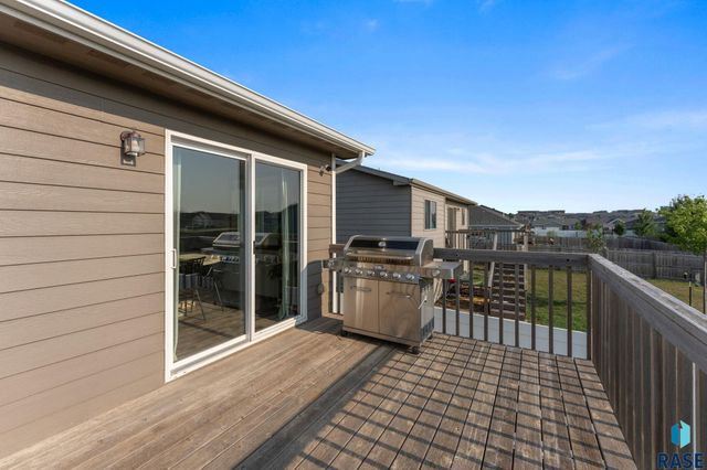 4024 S Sparta Ave Avenue, Sioux Falls, SD 57110