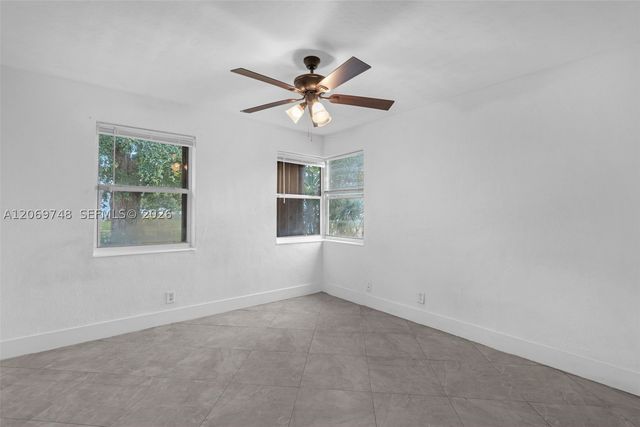 1640 NE 33rd St, Pompano Beach, FL 33064