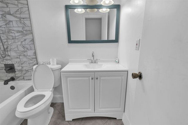 1640 NE 33rd St, Pompano Beach, FL 33064
