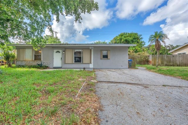 1640 NE 33rd St, Pompano Beach, FL 33064