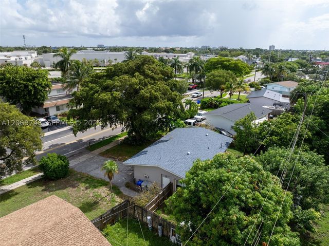 1640 NE 33rd St, Pompano Beach, FL 33064
