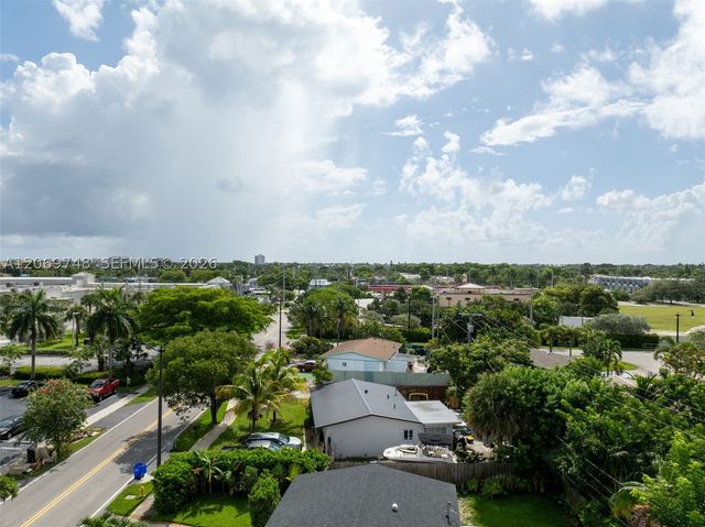 1640 NE 33rd St, Pompano Beach, FL 33064