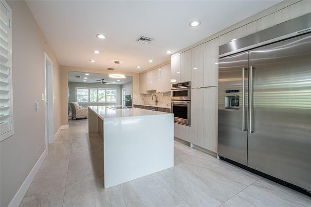 171 SE 6th Avenue, Deerfield Beach, FL 33441