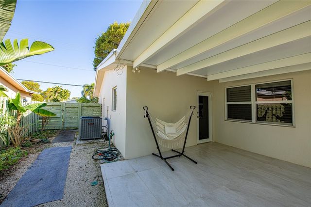 171 SE 6th Avenue, Deerfield Beach, FL 33441