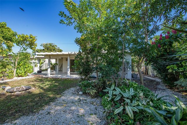 171 SE 6th Avenue, Deerfield Beach, FL 33441