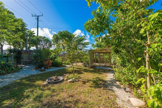 171 SE 6th Avenue, Deerfield Beach, FL 33441