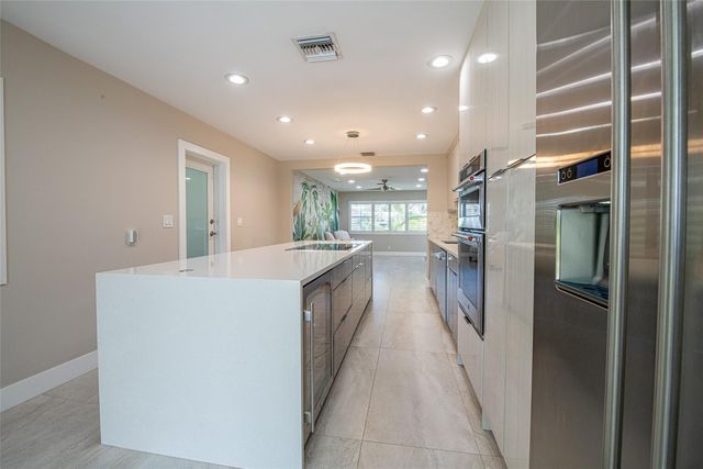 171 SE 6th Avenue, Deerfield Beach, FL 33441