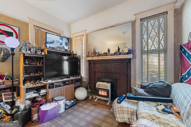 1812 E Gwinnett Street, Savannah, GA 31404