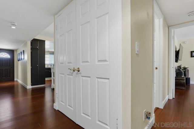 5736 Laramie Way, San Diego, CA 92120