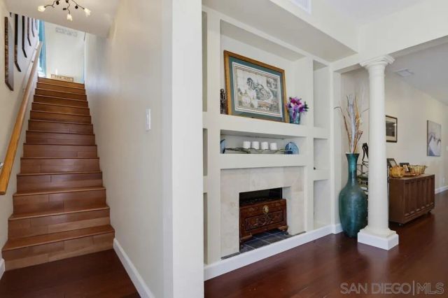 5736 Laramie Way, San Diego, CA 92120