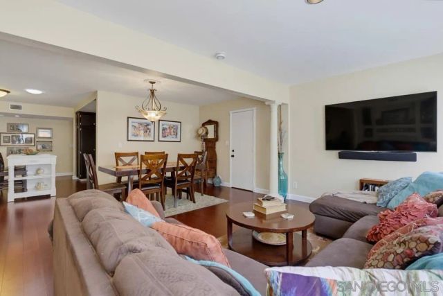 5736 Laramie Way, San Diego, CA 92120