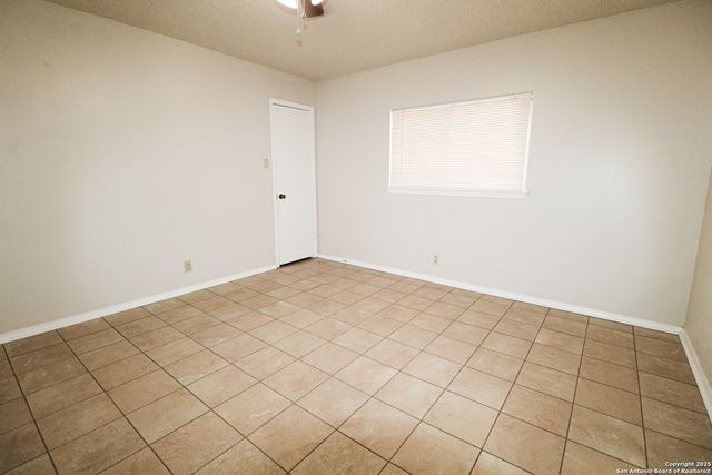 3223 Tree Grove, San Antonio, TX 78247