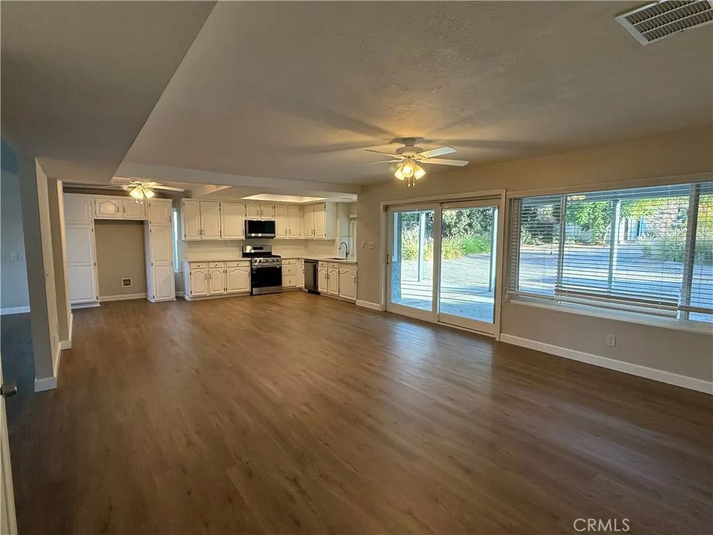 22166 Woodcreek Lane, Wildomar, CA 92595