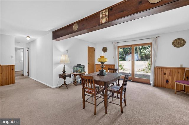 74 GLEN DR, Yardley, PA 19067