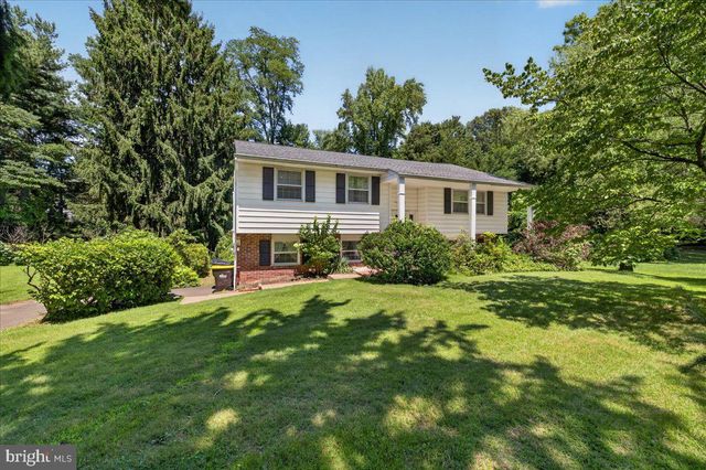 74 GLEN DR, Yardley, PA 19067
