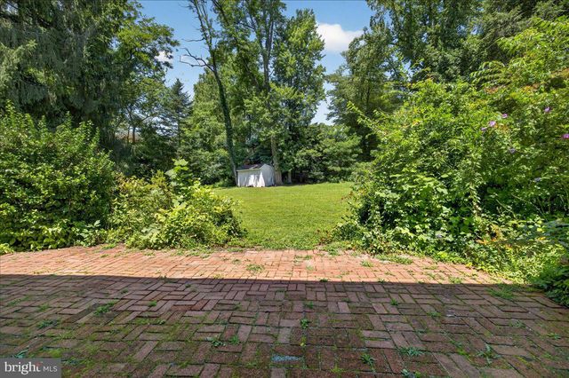 74 GLEN DR, Yardley, PA 19067
