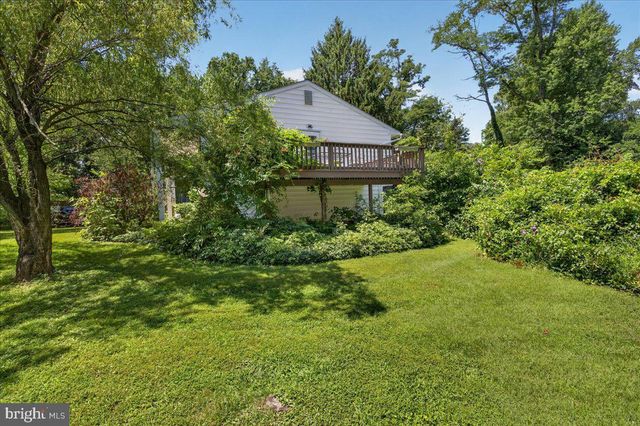 74 GLEN DR, Yardley, PA 19067
