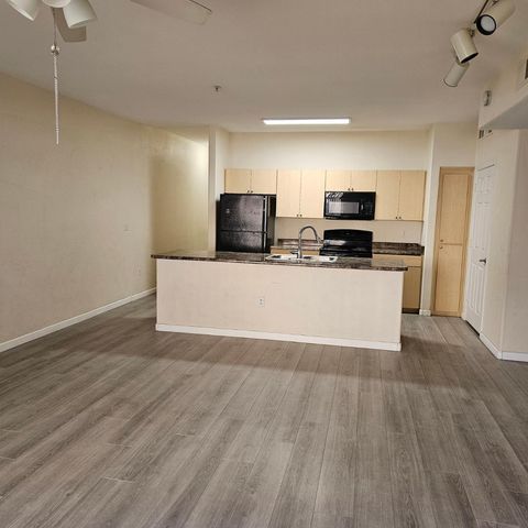 18416 N Cave Creek Road 2057, Phoenix, AZ 85032