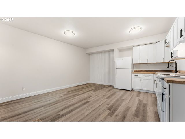 421 GOLDEN Ave, Coos Bay, OR 97420